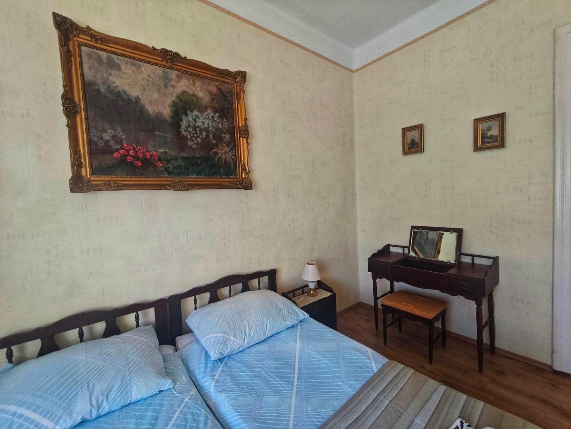Illes Vendeghaz Hotel เคสเท ภายนอก รูปภาพ
